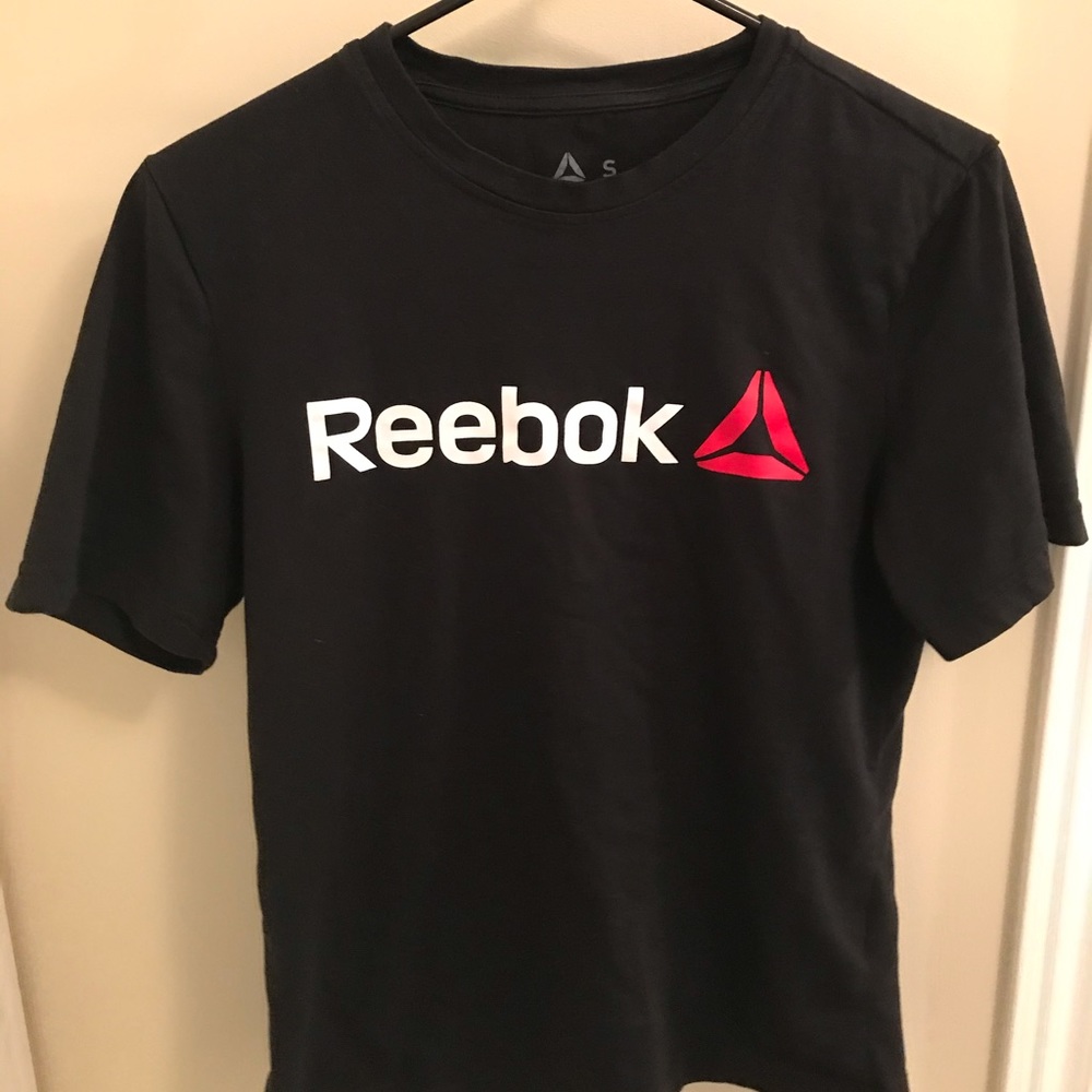 Reebok t shirt